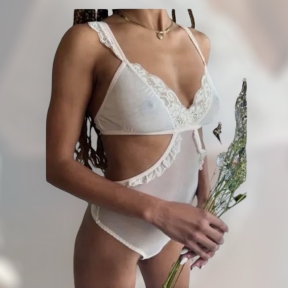 Free People X HAH Key to Ur Heart Bodysuit La Crème - Picture 2 of 8